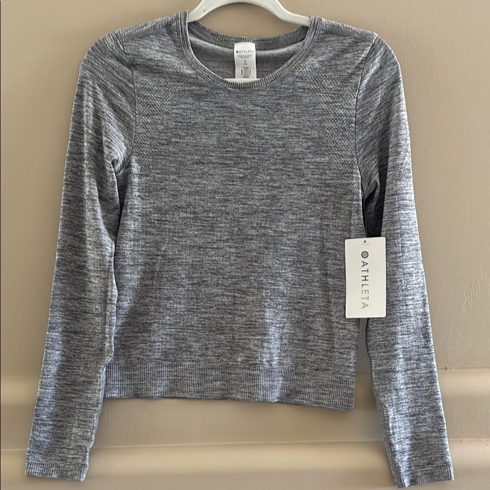 Athleta In Motion Seamless Heather Top. Long Sleeves. Gray. XS. NWT.